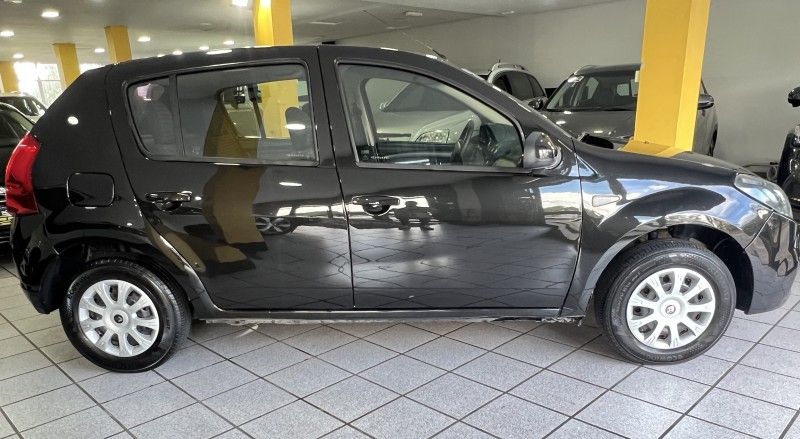 RENAULT SANDERO 1.0 EXPRESSION 16V 2014/2014 PRIME MULTIMARCAS CAXIAS DO SUL / Carros no Vale