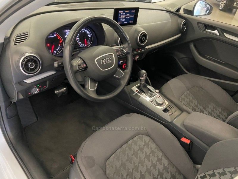 AUDI A3 1.4 TFSI SPORTBACK 16V S-TRONIC 2015/2015 ÓTIMA CAR FLORES DA CUNHA / Carros no Vale
