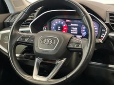 AUDI Q3 1.4 TFSI PRESTIGE PLUS S TRONIC 2019/2020 ÓTIMA CAR FLORES DA CUNHA / Carros no Vale