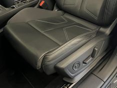 AUDI Q3 2.0 TFSI PERFORMANCE BLACK QUATTRO 2024/2024 ÓTIMA CAR FLORES DA CUNHA / Carros no Vale