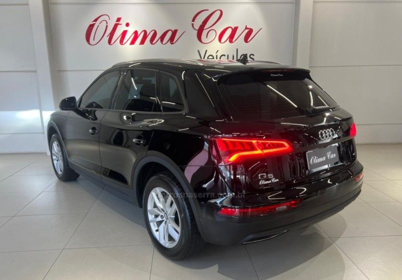 AUDI Q5 2.0 TFSI PRESTIGE QUATTRO 2019/2019 ÓTIMA CAR FLORES DA CUNHA / Carros no Vale