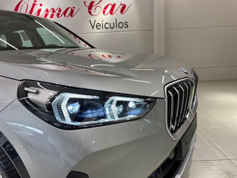 BMW X1 2.0 16V TURBO SDRIVE20I X-LINE 2026/2026 ÓTIMA CAR FLORES DA CUNHA / Carros no Vale