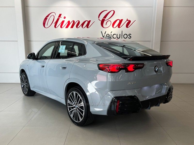 BMW X2 2.0 XDRIVE20I M SPORT 2026/2026 ÓTIMA CAR FLORES DA CUNHA / Carros no Vale