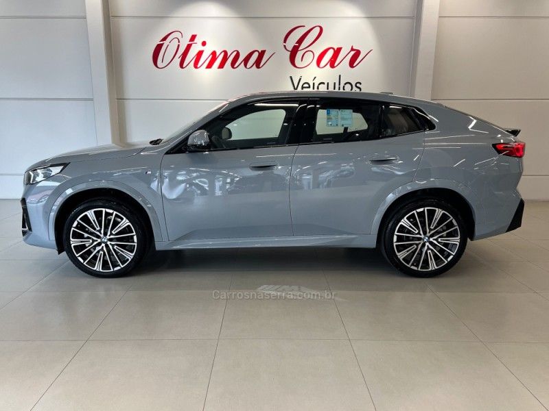 BMW X2 2.0 XDRIVE20I M SPORT 2026/2026 ÓTIMA CAR FLORES DA CUNHA / Carros no Vale