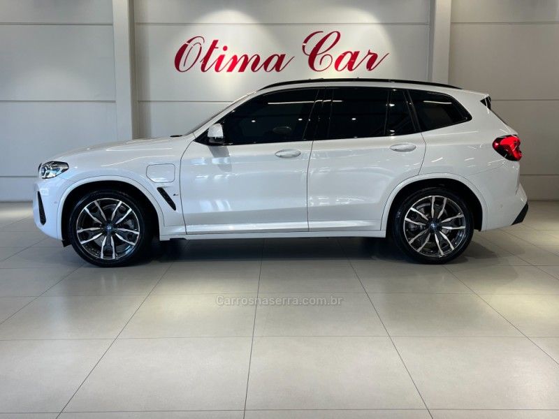 BMW X3 2.0 XDRIVE 30E M SPORT 16V TURBO HÍBRIDO 2023/2024 ÓTIMA CAR FLORES DA CUNHA / Carros no Vale BMW X3 2.0 XDRIVE 30E M SPORT 16V TURBO HÍBRIDO 2023/2024 ÓTIMA CAR FLORES DA CUNHA / Carros no Vale