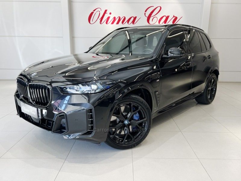 BMW X5 3.0 XDRIVE50E TURBO M SPORT HÍBRIDO 2024/2025 ÓTIMA CAR FLORES DA CUNHA / Carros no Vale BMW X5 3.0 XDRIVE50E TURBO M SPORT HÍBRIDO 2024/2025 ÓTIMA CAR FLORES DA CUNHA / Carros no Vale