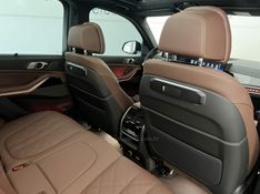 BMW X5 3.0 XDRIVE50E TURBO M SPORT HÍBRIDO 2024/2025 ÓTIMA CAR FLORES DA CUNHA / Carros no Vale