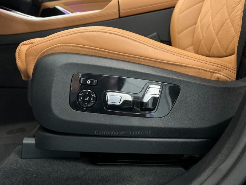 BMW X5 3.0 XDRIVE50E TURBO M SPORT HÍBRIDO 2023/2024 ÓTIMA CAR FLORES DA CUNHA / Carros no Vale BMW X5 3.0 XDRIVE50E TURBO M SPORT HÍBRIDO 2023/2024 ÓTIMA CAR FLORES DA CUNHA / Carros no Vale
