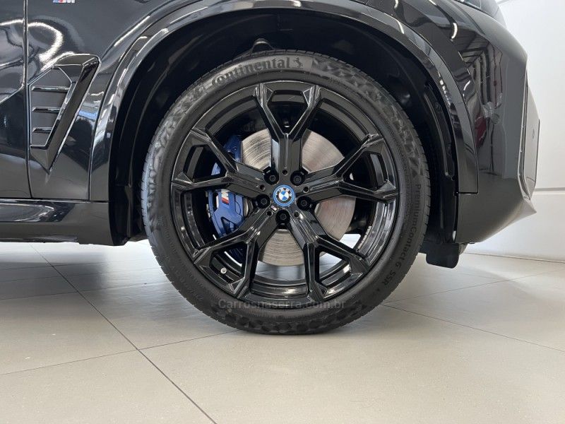 BMW X5 3.0 XDRIVE50E TURBO M SPORT HÍBRIDO 2024/2025 ÓTIMA CAR FLORES DA CUNHA / Carros no Vale BMW X5 3.0 XDRIVE50E TURBO M SPORT HÍBRIDO 2024/2025 ÓTIMA CAR FLORES DA CUNHA / Carros no Vale