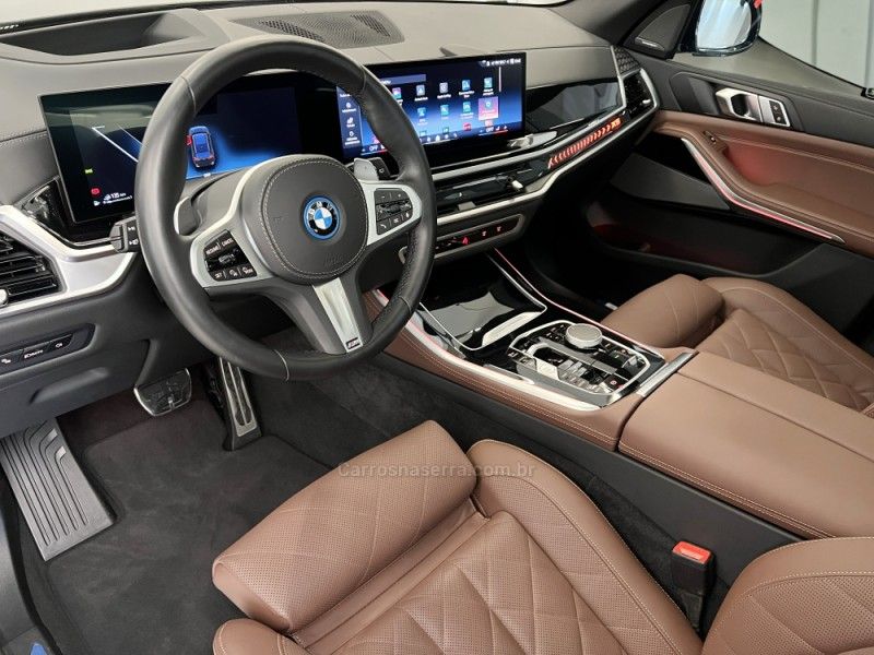 BMW X5 3.0 XDRIVE50E TURBO M SPORT HÍBRIDO 2024/2025 ÓTIMA CAR FLORES DA CUNHA / Carros no Vale BMW X5 3.0 XDRIVE50E TURBO M SPORT HÍBRIDO 2024/2025 ÓTIMA CAR FLORES DA CUNHA / Carros no Vale