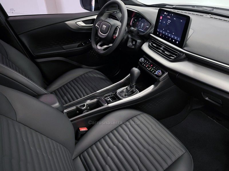 FIAT FASTBACK 1.0 IMPETUS 200 TURBO 2023/2023 ÓTIMA CAR FLORES DA CUNHA / Carros no Vale