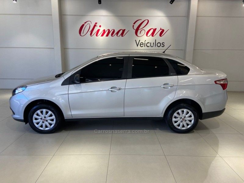 FIAT GRAND SIENA 1.0 ATTRACTIVE 8V 2020/2021 ÓTIMA CAR FLORES DA CUNHA / Carros no Vale