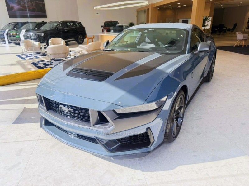 FORD MUSTANG 5.0 DARK HORSE V8 2025/2025 ÓTIMA CAR FLORES DA CUNHA / Carros no Vale