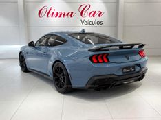FORD MUSTANG 5.0 DARK HORSE V8 2025/2025 ÓTIMA CAR FLORES DA CUNHA / Carros no Vale