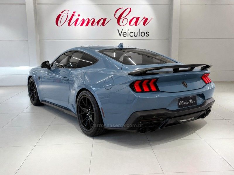 FORD MUSTANG 5.0 DARK HORSE V8 2025/2025 ÓTIMA CAR FLORES DA CUNHA / Carros no Vale