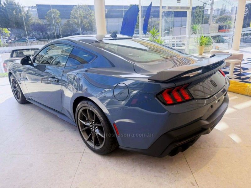 FORD MUSTANG 5.0 DARK HORSE V8 2025/2025 ÓTIMA CAR FLORES DA CUNHA / Carros no Vale