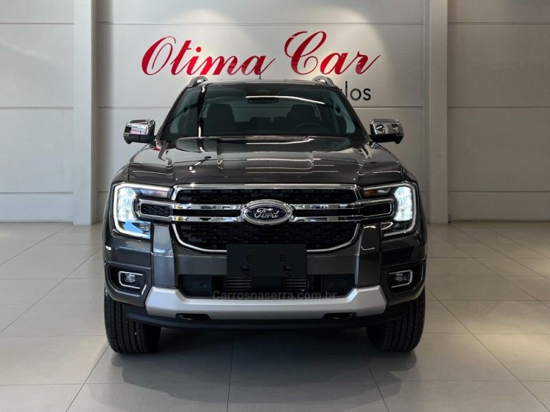 FORD RANGER 3.0 V6 LIMITED PLUS CD TURBO 4X4 2026/2026 ÓTIMA CAR FLORES DA CUNHA / Carros no Vale