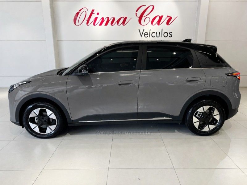 GEELY EX2 MAX 39,4 KW ELÉTRICO 2026/2027 ÓTIMA CAR FLORES DA CUNHA / Carros no Vale