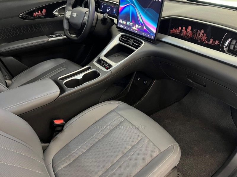 GEELY EX2 MAX 39,4 KW ELÉTRICO 2026/2027 ÓTIMA CAR FLORES DA CUNHA / Carros no Vale