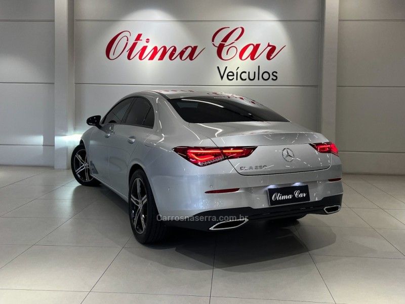 MERCEDES-BENZ CLA 250 2.0 SPORT 16V TURBO 2022/2022 ÓTIMA CAR FLORES DA CUNHA / Carros no Vale