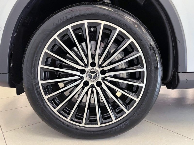 MERCEDES-BENZ GLC 300 2.0 16V 4MATIC 2026/2026 ÓTIMA CAR FLORES DA CUNHA / Carros no Vale