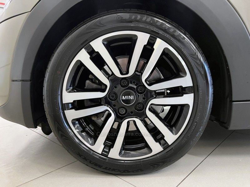 MINI COOPER 2.0 S TOP 16V TURBO 2018/2019 ÓTIMA CAR FLORES DA CUNHA / Carros no Vale MINI COOPER 2.0 S TOP 16V TURBO 2018/2019 ÓTIMA CAR FLORES DA CUNHA / Carros no Vale