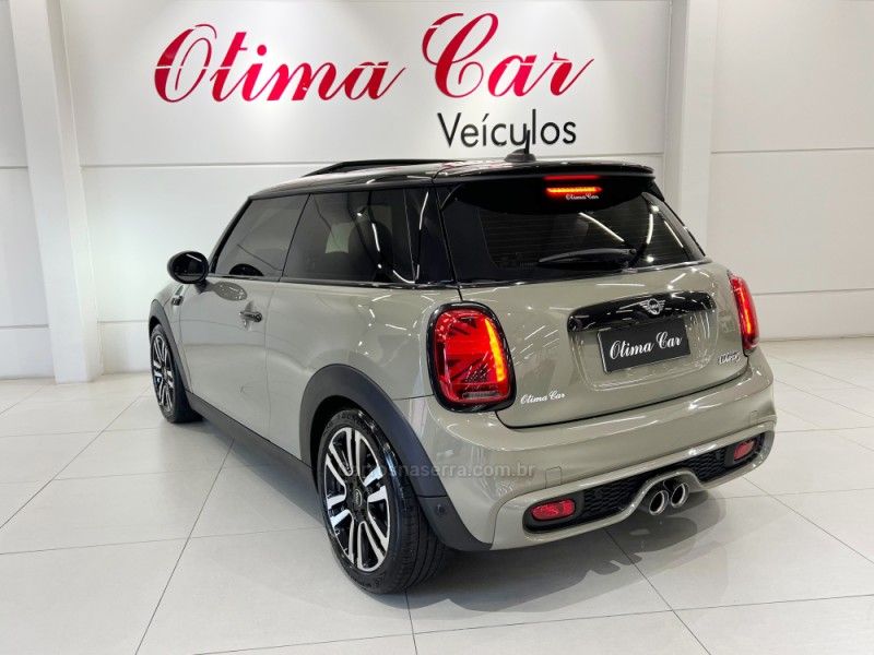 MINI COOPER 2.0 S TOP 16V TURBO 2018/2019 ÓTIMA CAR FLORES DA CUNHA / Carros no Vale MINI COOPER 2.0 S TOP 16V TURBO 2018/2019 ÓTIMA CAR FLORES DA CUNHA / Carros no Vale