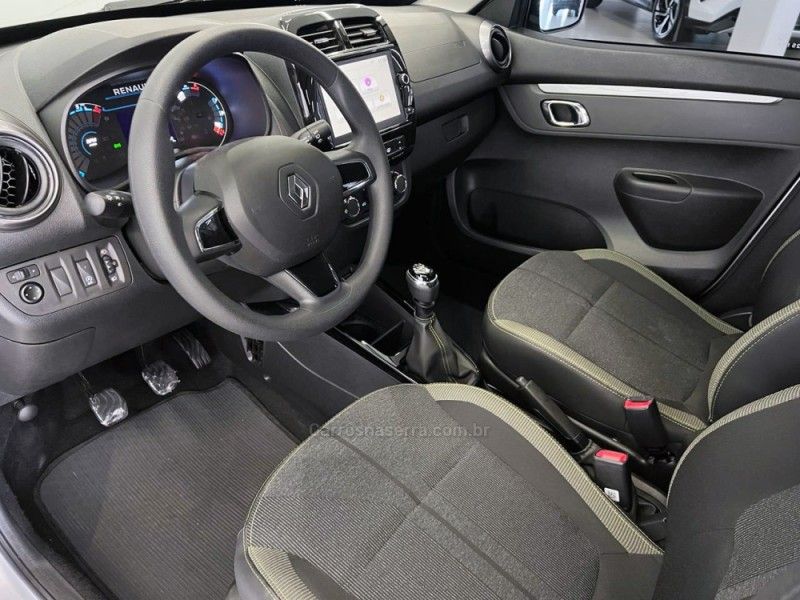 RENAULT KWID 1.0 12V OUTSIDER 2024/2025 ÓTIMA CAR FLORES DA CUNHA / Carros no Vale