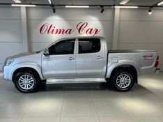 TOYOTA HILUX 3.0 SRV TOP 4X4 CD 16V TURBO INTERCOOLER 2013/2014 ÓTIMA CAR FLORES DA CUNHA / Carros no Vale