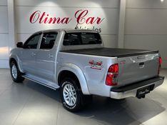 TOYOTA HILUX 3.0 SRV TOP 4X4 CD 16V TURBO INTERCOOLER 2013/2014 ÓTIMA CAR FLORES DA CUNHA / Carros no Vale