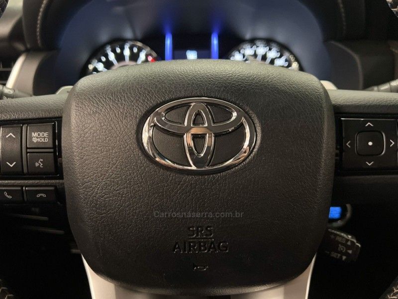 TOYOTA HILUX SW4 2.7 SRV 4X2 16V 7 LUGARES 2018/2019 ÓTIMA CAR FLORES DA CUNHA / Carros no Vale TOYOTA HILUX SW4 2.7 SRV 4X2 16V 7 LUGARES 2018/2019 ÓTIMA CAR FLORES DA CUNHA / Carros no Vale