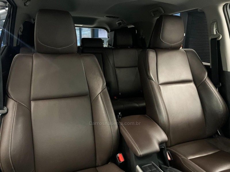TOYOTA HILUX SW4 2.7 SRV 4X2 16V 7 LUGARES 2018/2019 ÓTIMA CAR FLORES DA CUNHA / Carros no Vale TOYOTA HILUX SW4 2.7 SRV 4X2 16V 7 LUGARES 2018/2019 ÓTIMA CAR FLORES DA CUNHA / Carros no Vale