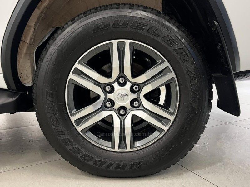 TOYOTA HILUX SW4 2.7 SRV 4X2 16V 7 LUGARES 2018/2019 ÓTIMA CAR FLORES DA CUNHA / Carros no Vale TOYOTA HILUX SW4 2.7 SRV 4X2 16V 7 LUGARES 2018/2019 ÓTIMA CAR FLORES DA CUNHA / Carros no Vale