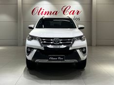 TOYOTA HILUX SW4 2.7 SRV 4X2 16V 7 LUGARES 2018/2019 ÓTIMA CAR FLORES DA CUNHA / Carros no Vale