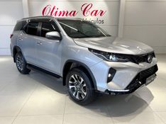 TOYOTA HILUX SW4 2.8 4X4 SRX PLATINUM TURBO 2024/2025 ÓTIMA CAR FLORES DA CUNHA / Carros no Vale