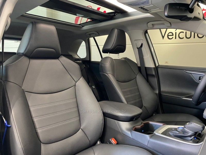 TOYOTA RAV4 2.5 SX LAWD HYBRID 4X4 16V 2026/2026 ÓTIMA CAR FLORES DA CUNHA / Carros no Vale