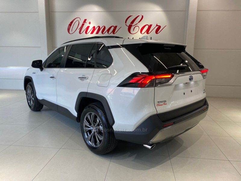 TOYOTA RAV4 2.5 SX LAWD HYBRID 4X4 16V 2026/2026 ÓTIMA CAR FLORES DA CUNHA / Carros no Vale