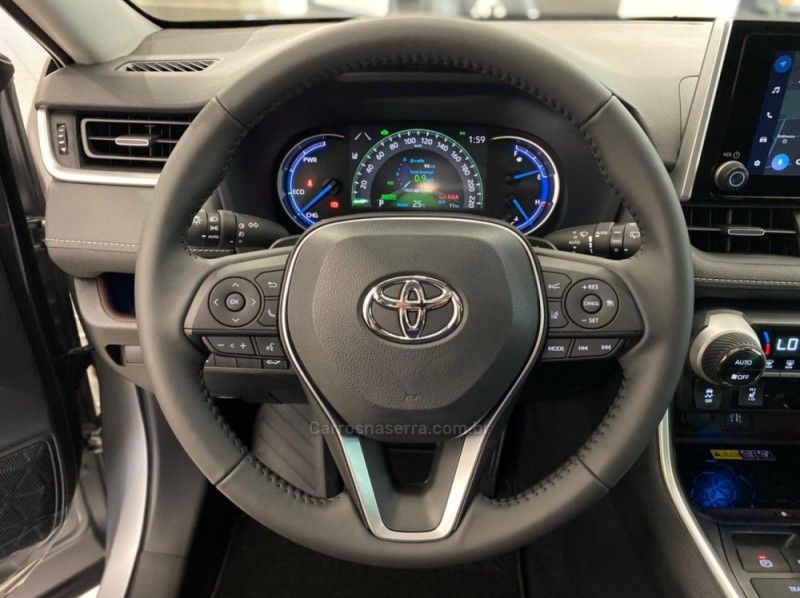 TOYOTA RAV4 2.5 SX LAWD HYBRID 4X4 16V 2026/2026 ÓTIMA CAR FLORES DA CUNHA / Carros no Vale