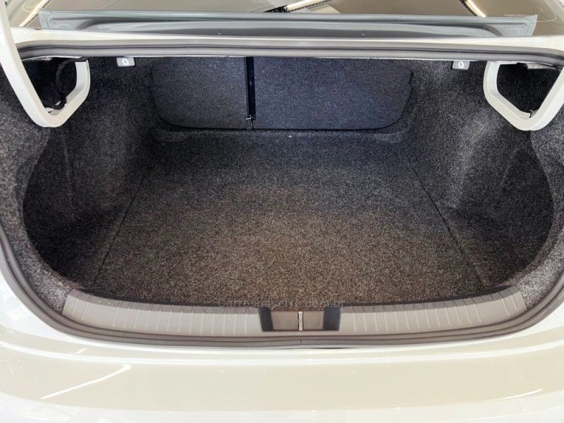 VOLKSWAGEN JETTA 1.4 16V TSI COMFORTLINE TIPTRONIC 2018/2019 ÓTIMA CAR FLORES DA CUNHA / Carros no Vale