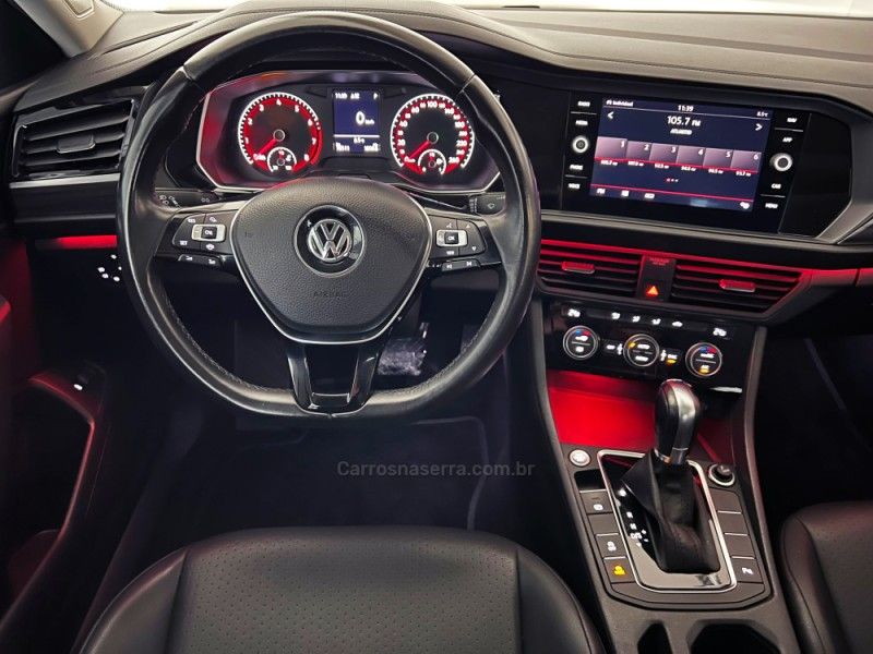 VOLKSWAGEN JETTA 1.4 16V TSI COMFORTLINE TIPTRONIC 2018/2019 ÓTIMA CAR FLORES DA CUNHA / Carros no Vale