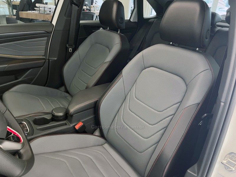 VOLKSWAGEN JETTA 2.0 16V TSI GLI 350 2026/2026 ÓTIMA CAR FLORES DA CUNHA / Carros no Vale