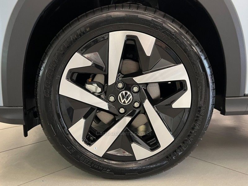 VOLKSWAGEN TERA 1.0 170 TSI HIGH 12V 2026/2026 ÓTIMA CAR FLORES DA CUNHA / Carros no Vale