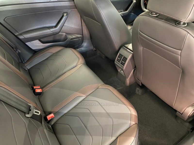 VOLKSWAGEN VIRTUS 1.0 200 TSI HIGHLINE 2026/2026 ÓTIMA CAR FLORES DA CUNHA / Carros no Vale