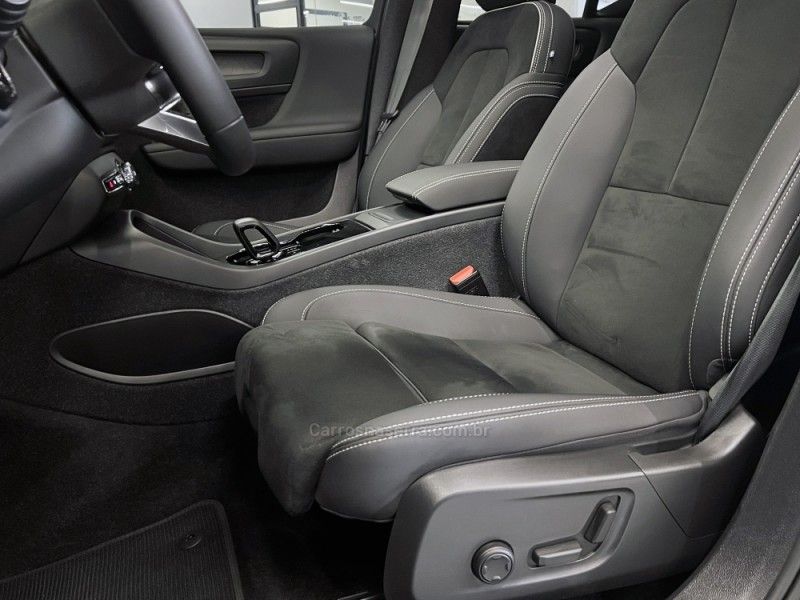 VOLVO XC 40 P6 RECHARGE ELECTRIC PLUS 2022/2023 ÓTIMA CAR FLORES DA CUNHA / Carros no Vale VOLVO XC 40 P6 RECHARGE ELECTRIC PLUS 2022/2023 ÓTIMA CAR FLORES DA CUNHA / Carros no Vale