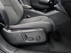 VOLVO XC 40 P6 RECHARGE ELECTRIC PLUS 2022/2023 ÓTIMA CAR FLORES DA CUNHA / Carros no Vale