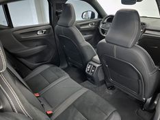 VOLVO XC 40 P6 RECHARGE ELECTRIC PLUS 2022/2023 ÓTIMA CAR FLORES DA CUNHA / Carros no Vale