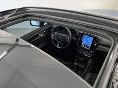 VOLVO XC 40 P6 RECHARGE ELECTRIC PLUS 2022/2023 ÓTIMA CAR FLORES DA CUNHA / Carros no Vale
