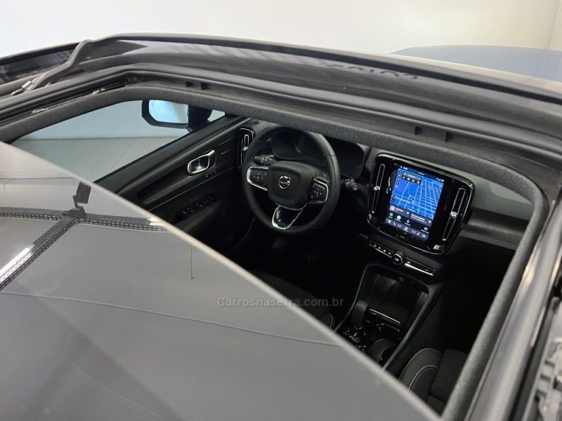 VOLVO XC 40 P6 RECHARGE ELECTRIC PLUS 2022/2023 ÓTIMA CAR FLORES DA CUNHA / Carros no Vale VOLVO XC 40 P6 RECHARGE ELECTRIC PLUS 2022/2023 ÓTIMA CAR FLORES DA CUNHA / Carros no Vale