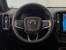 VOLVO XC 40 P6 RECHARGE ELECTRIC PLUS 2023/2024 ÓTIMA CAR FLORES DA CUNHA / Carros no Vale