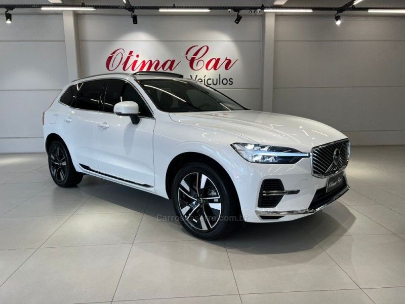 VOLVO XC60 2.0 T8 RECHARGE PLUS AWD HIBRIDO 2025/2026 ÓTIMA CAR FLORES DA CUNHA / Carros no Vale